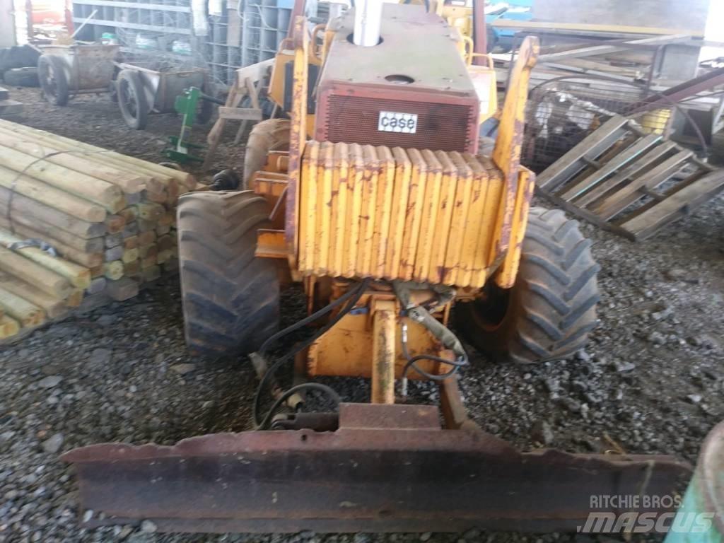 CASE 660 Tranšėjų ekskavatoriai