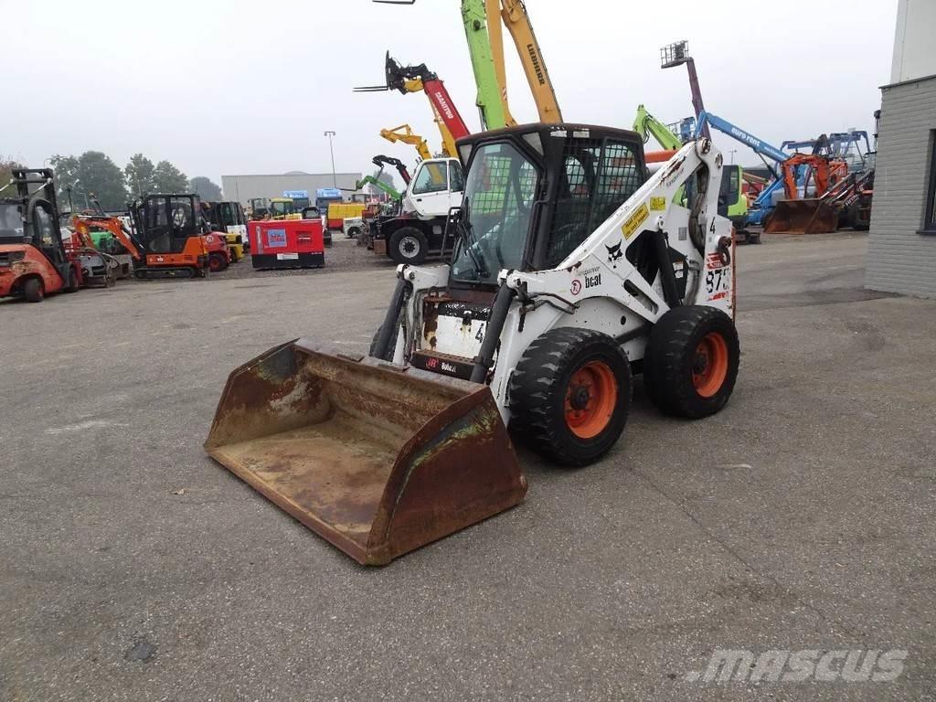 Bobcat 873 Krautuvai su šoniniu pasukimu