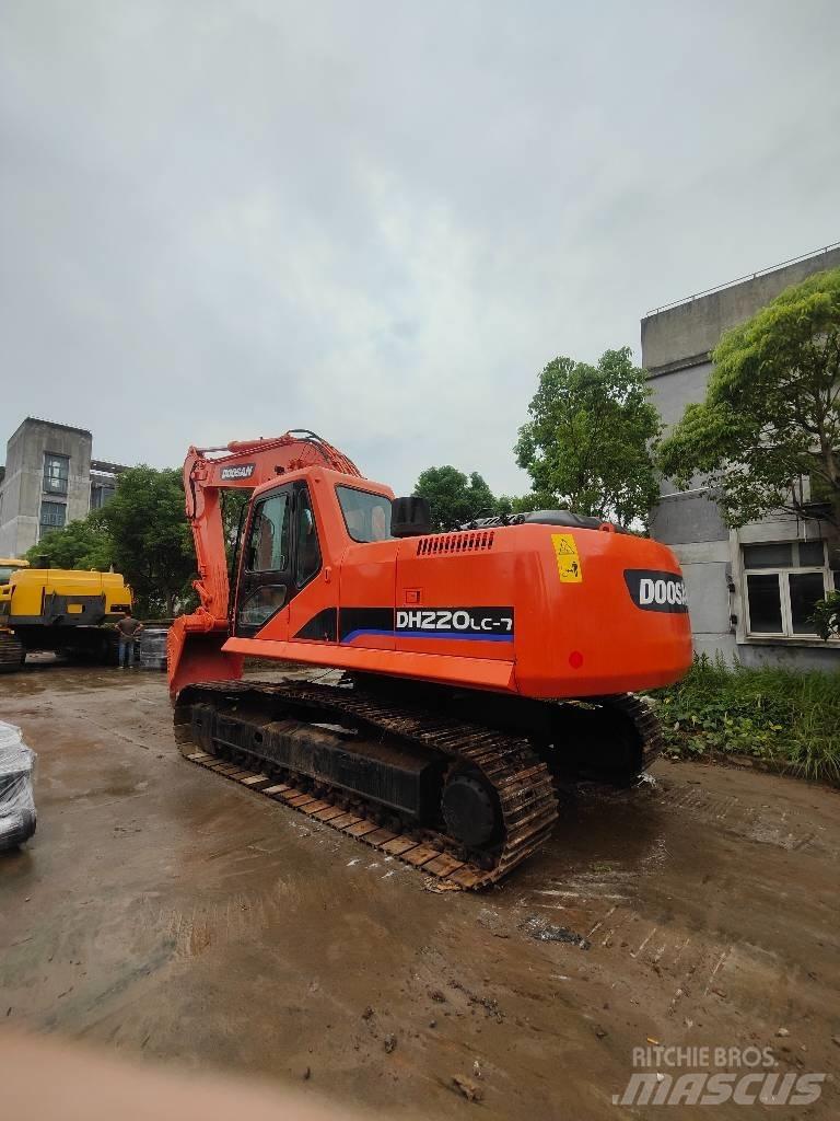 Doosan DH 220 Vikšriniai ekskavatoriai