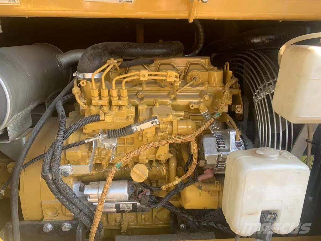 CAT 307E Vikšriniai ekskavatoriai
