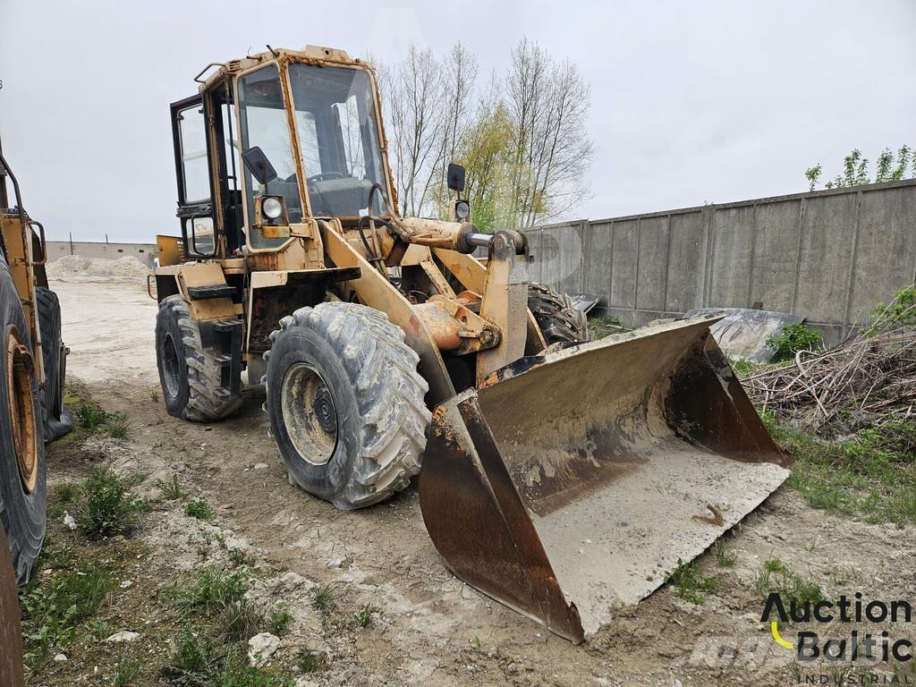 Amkodor TO-18.B3 Naudoti ratiniai krautuvai