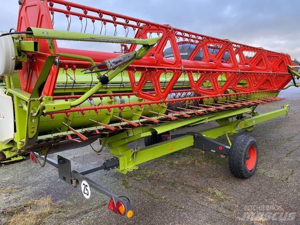 CLAAS Tucano 430 Derliaus nuėmimo kombainai