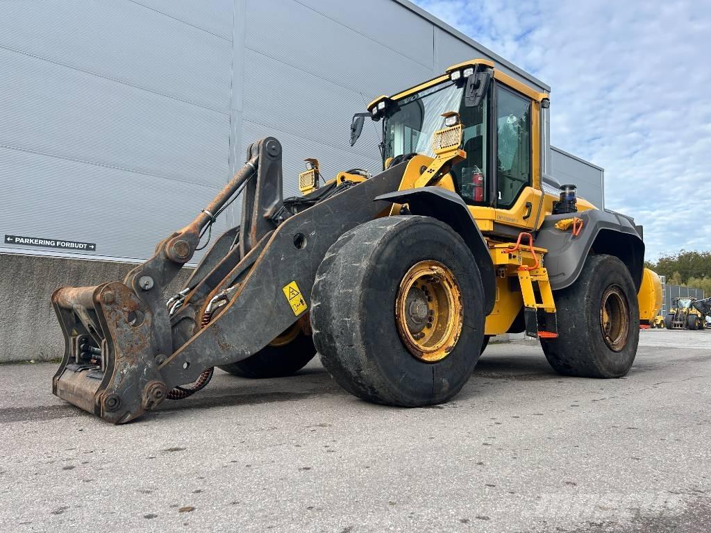 Volvo L120H Naudoti ratiniai krautuvai