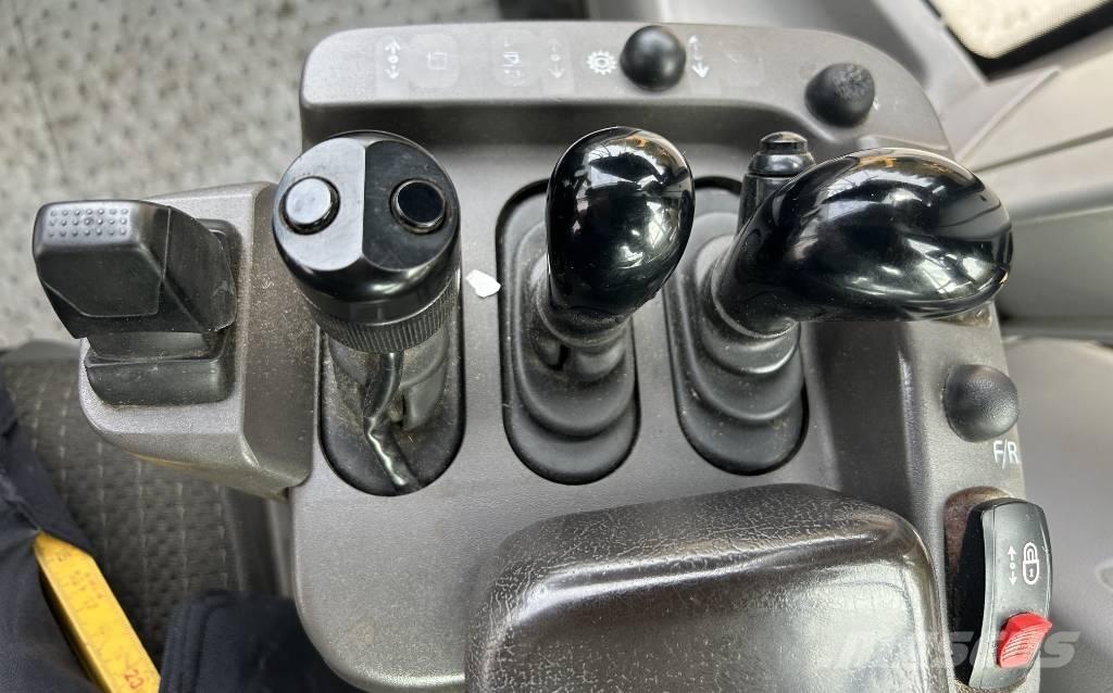 Volvo L120H Naudoti ratiniai krautuvai