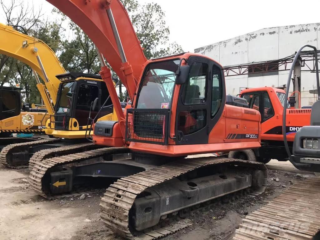 Doosan dx300 Vikšriniai ekskavatoriai