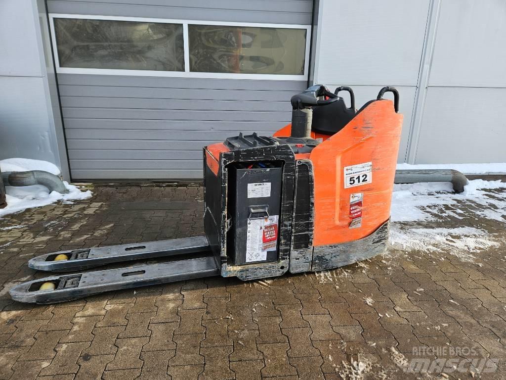 BT LPE 250 Elektriniai šakiniai krautuvai