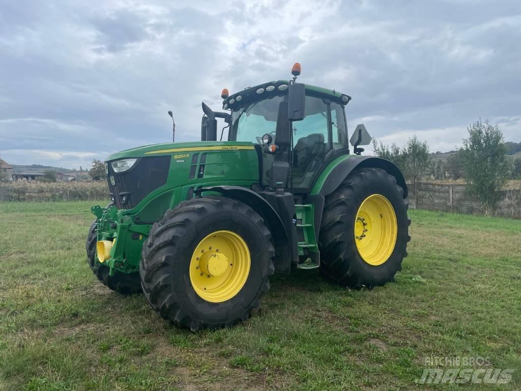John Deere 6250 R Traktoriai