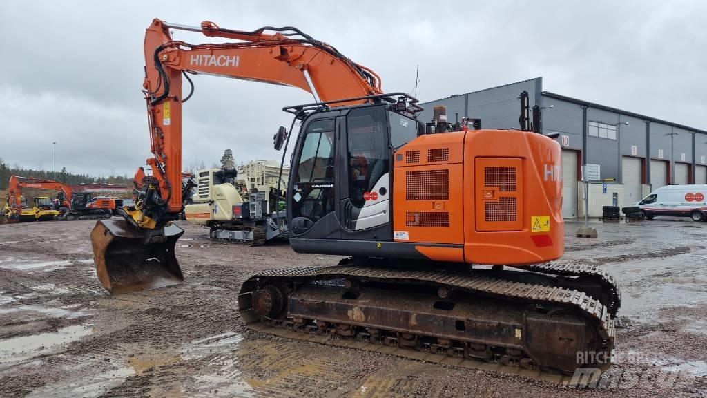 Hitachi ZX225USLC-6 Vikšriniai ekskavatoriai
