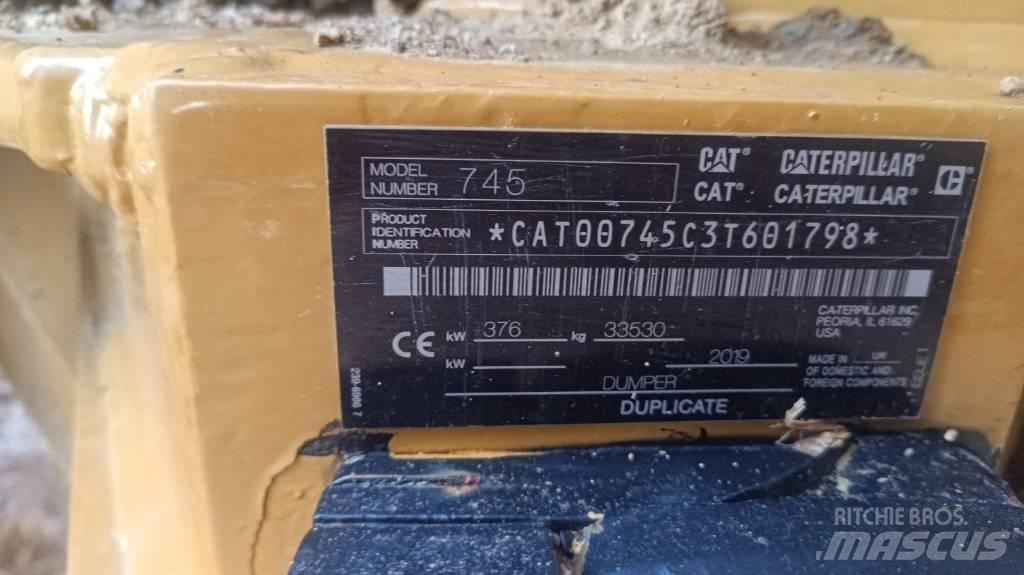 CAT 745 Karjeriniai savivarčiai