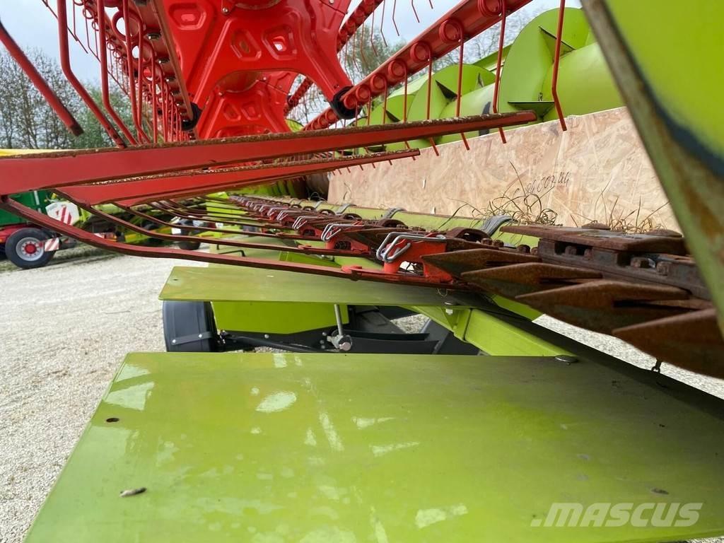 CLAAS 6700TT 4WD Derliaus nuėmimo kombainai