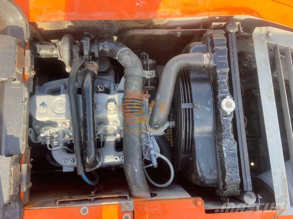 Hitachi EX 120 Vikšriniai ekskavatoriai