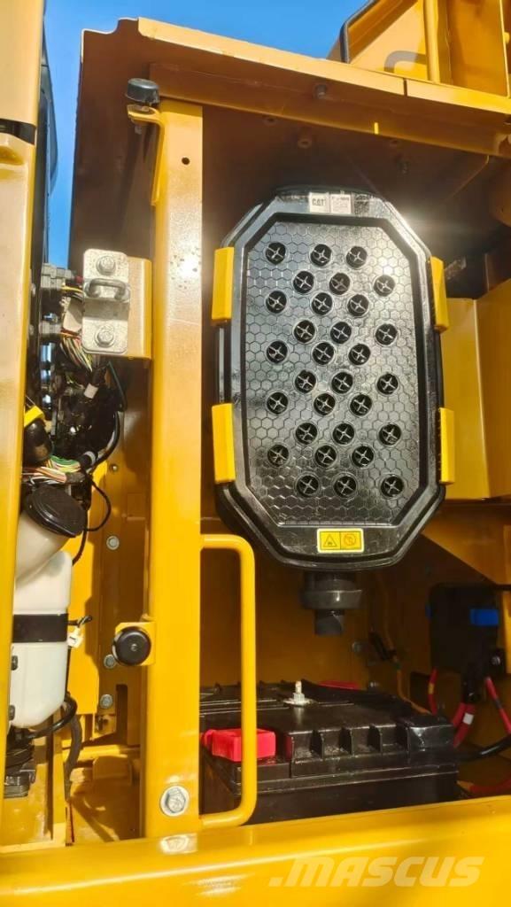 CAT 345GC Vikšriniai ekskavatoriai