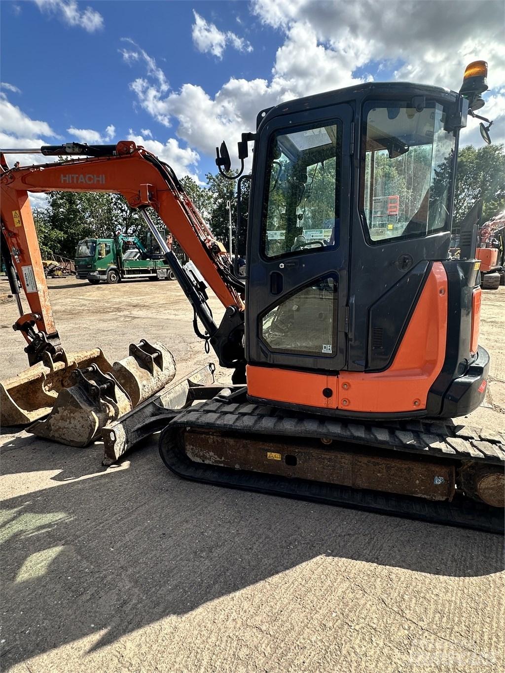 Hitachi 55U Mini ekskavatoriai < 7 t