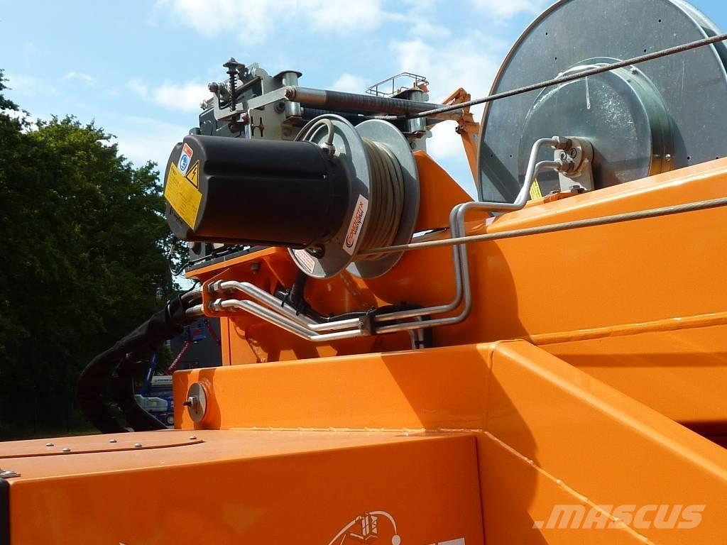 Böcker AHK 30 KS Kiti kranai