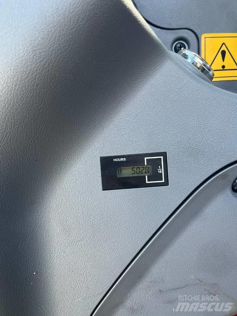 Hyundai HW 65 A Ratiniai ekskavatoriai