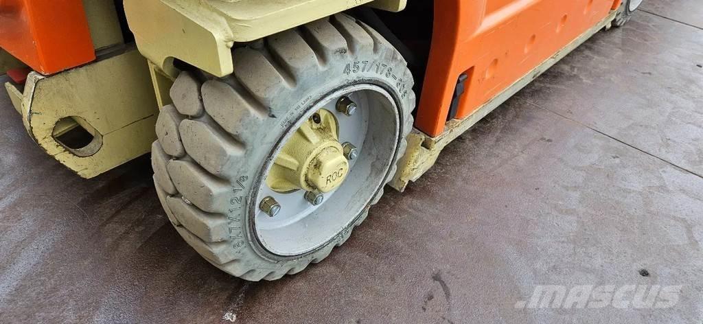 JLG TOUCAN 1210 Kiti keltuvai ir platformos