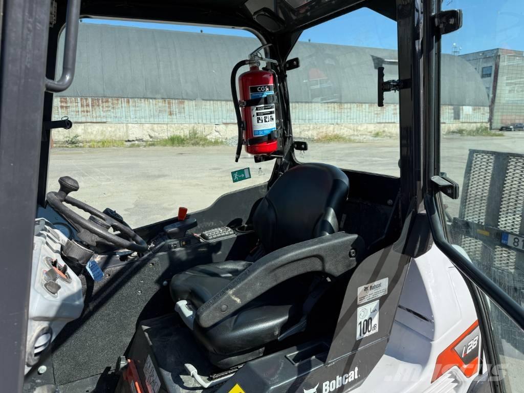 Bobcat L 28 Teleskopiniai krautuvai