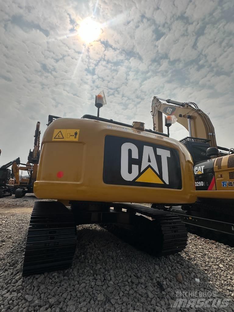 CAT 320 D Vidutinės galios ekskavatoriai 7-12 t