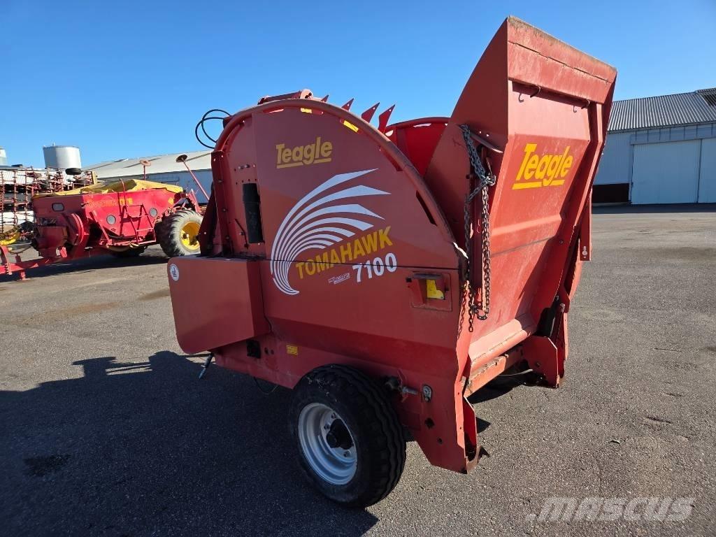 TEAGLE TOMAHAWK 7100 Kiti galvijų priežiūros įrengimai