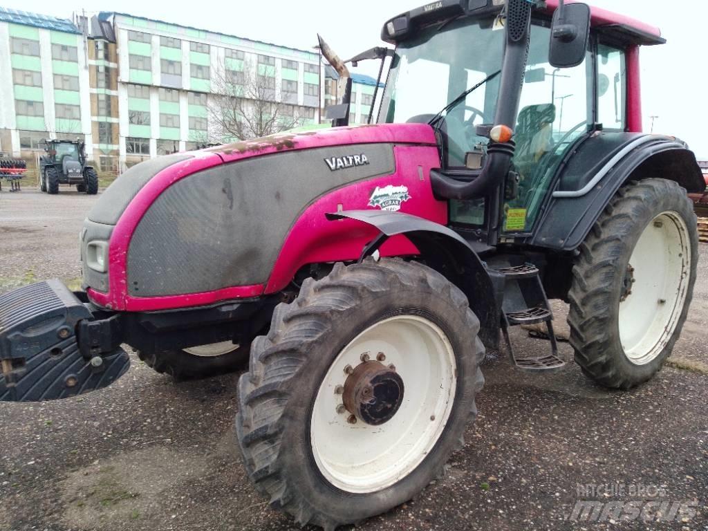Valtra T 151 E Traktoriai