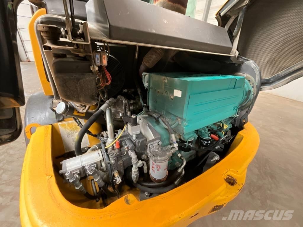Volvo L 25 F Naudoti ratiniai krautuvai