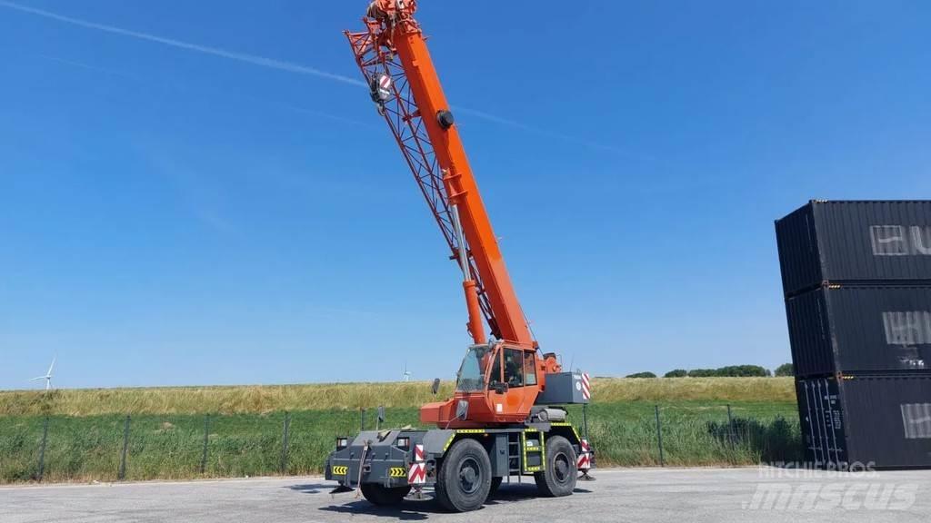Terex RC30 Neapdoroto reljefo kranai