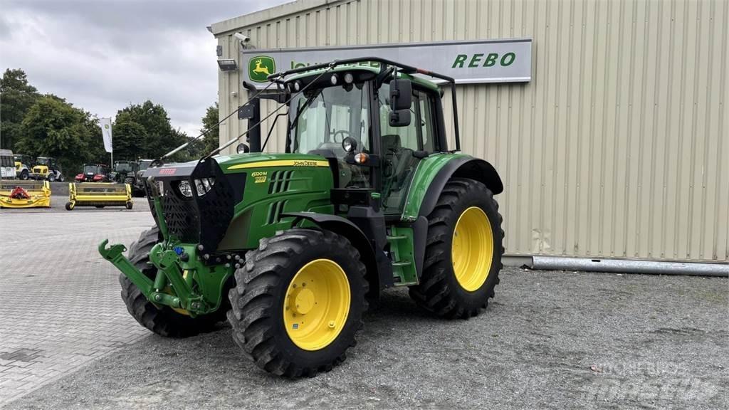 John Deere 6120M Naudoti kompaktiški traktoriai