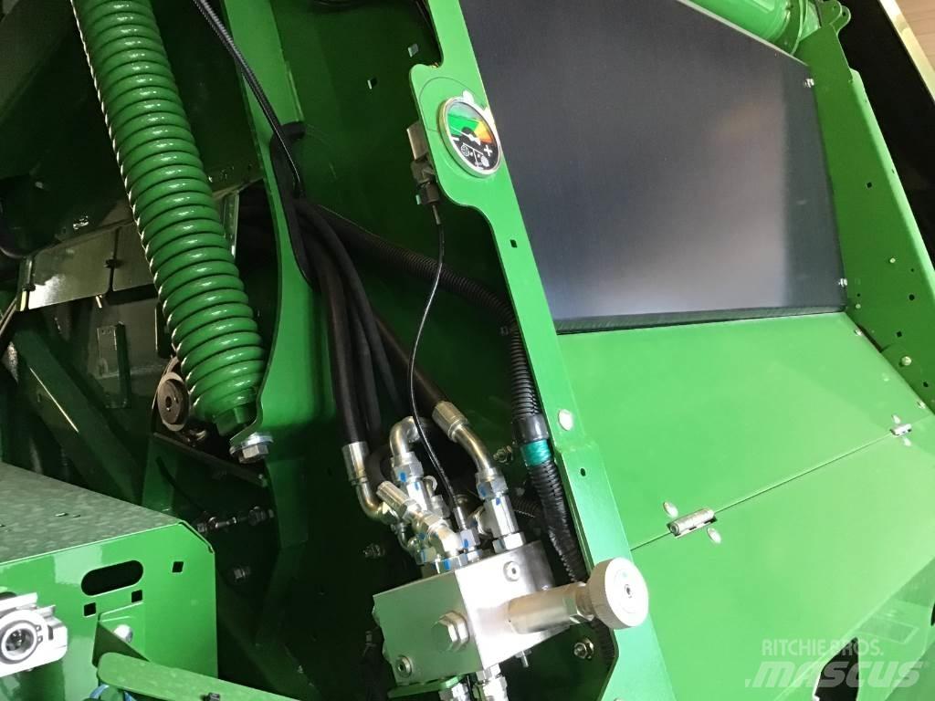 John Deere V461M Ritinių presai