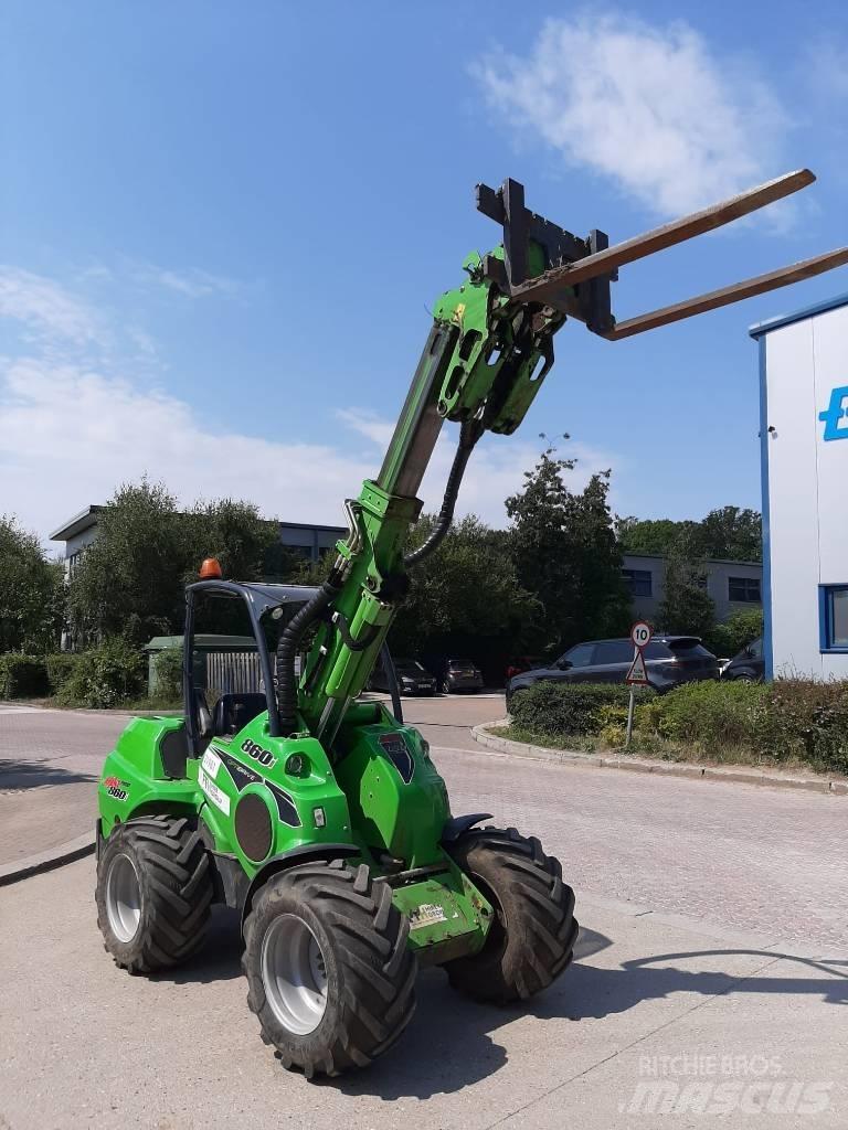 Avant 860 i Daugiafunkciniai pakrovėjai