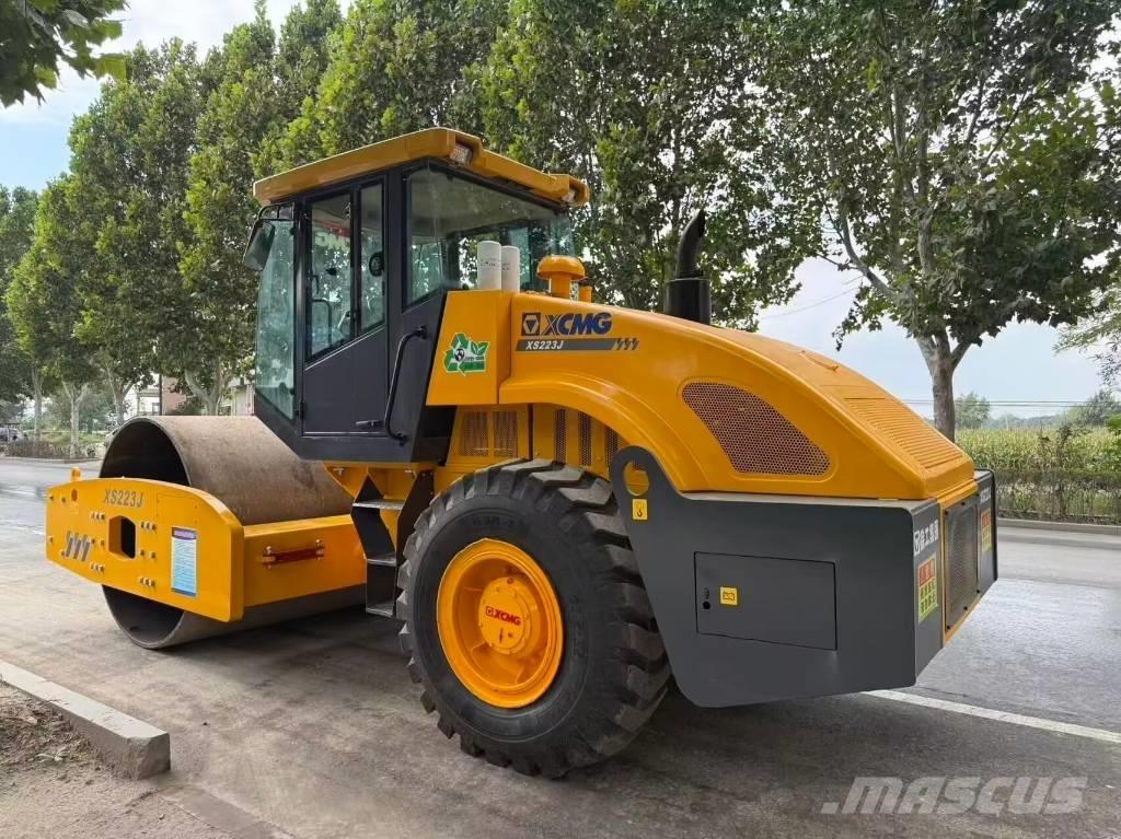 XCMG XS 223 J Vieno būgno volai