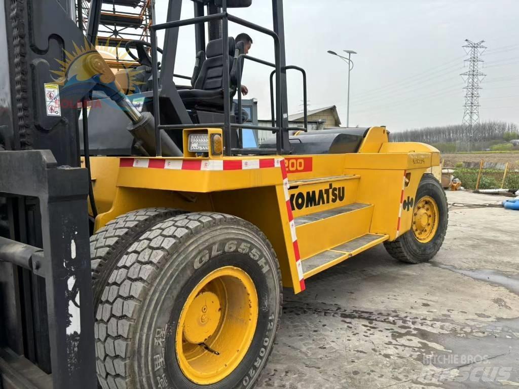 Komatsu FD 200 Dyzeliniai krautuvai