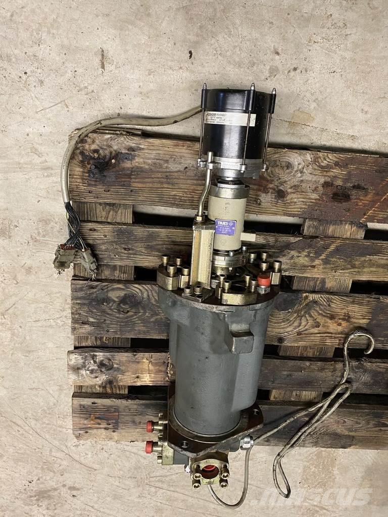 Liebherr A934C Hidraulikos įrenginiai