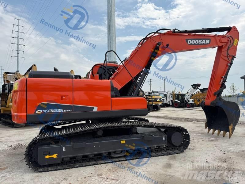 Doosan DX 225 LC-9C Vikšriniai ekskavatoriai