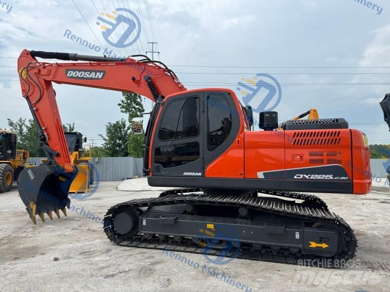 Doosan DX 225 LC-9C Vikšriniai ekskavatoriai
