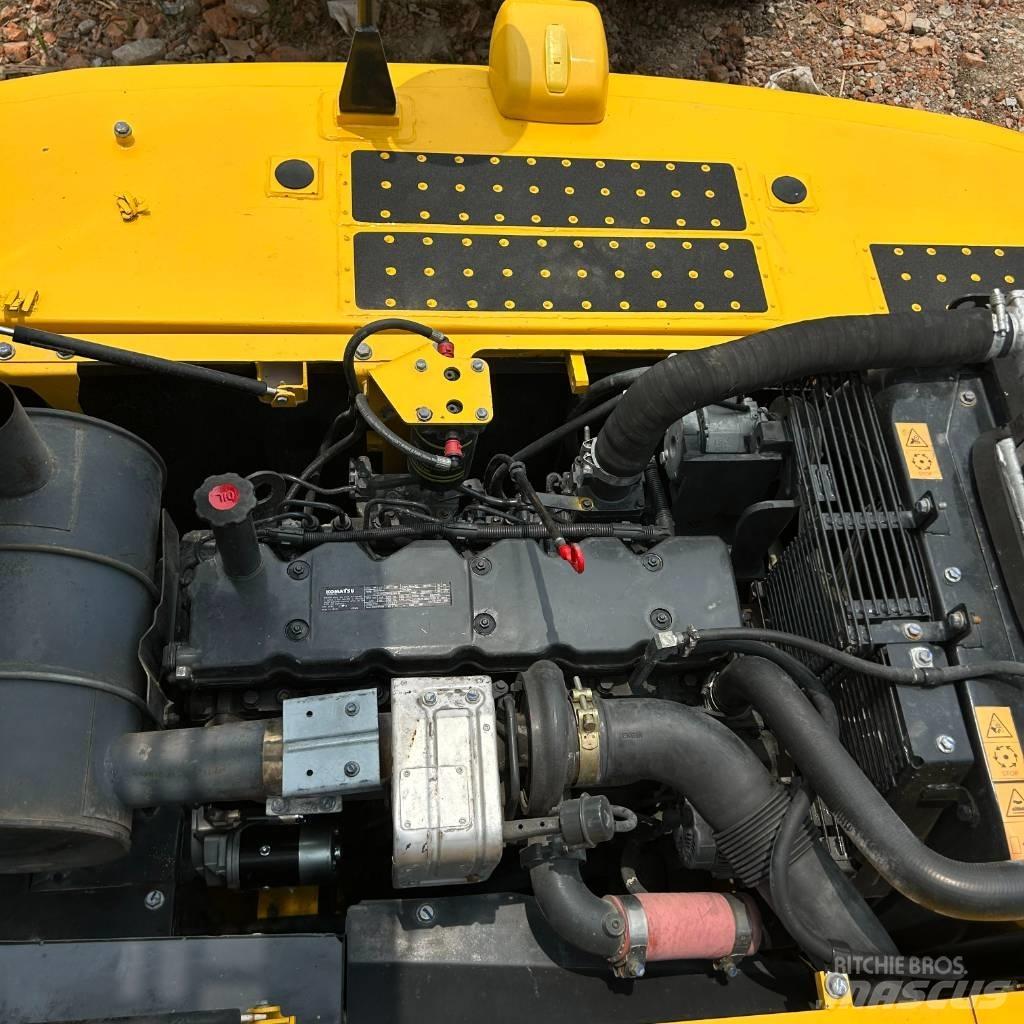 Komatsu 240-8 Vikšriniai ekskavatoriai