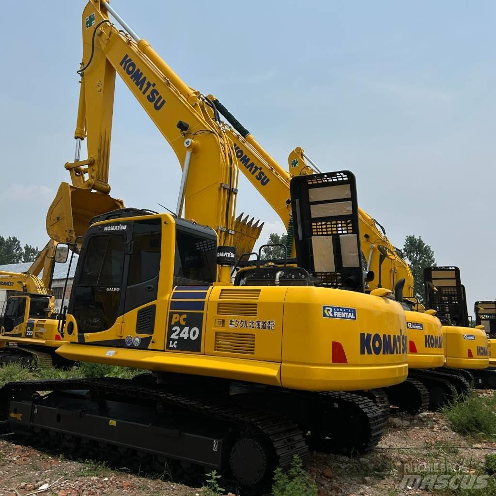 Komatsu 240-8 Vikšriniai ekskavatoriai