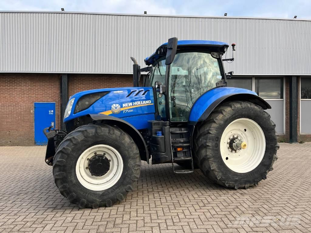 New Holland T 7.230 Traktoriai