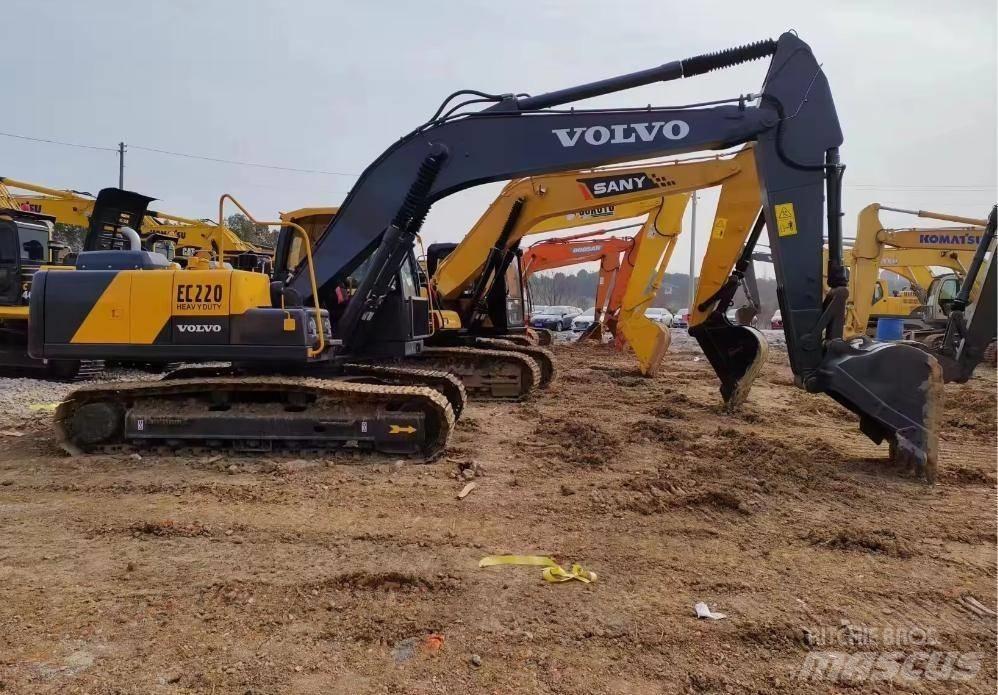 Volvo EC 220 Vikšriniai ekskavatoriai
