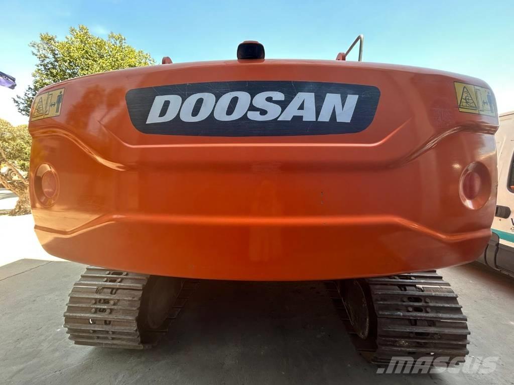 Doosan DX 225 Vikšriniai ekskavatoriai