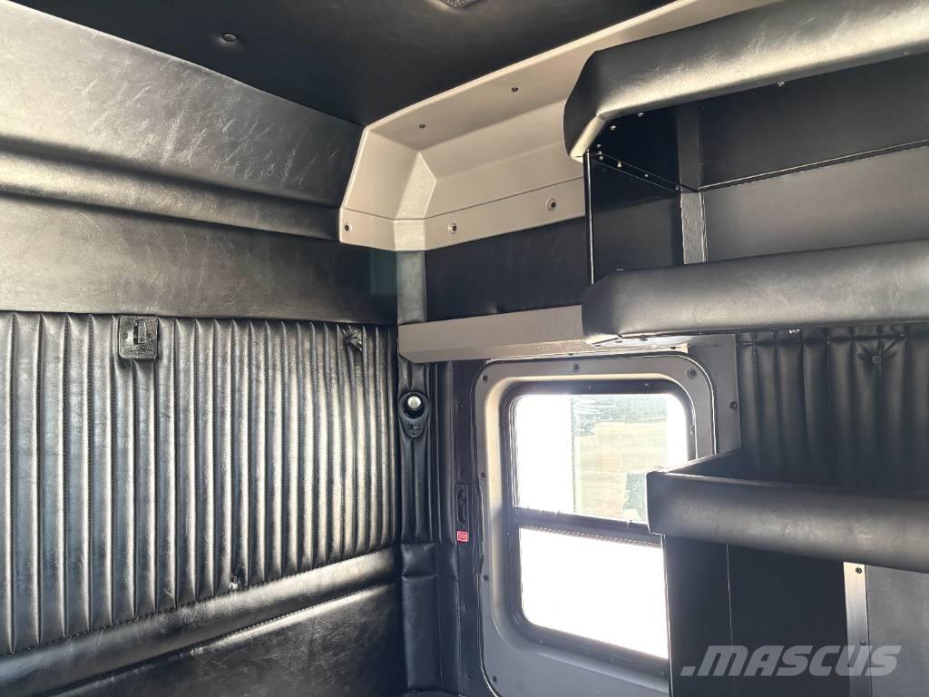 Kenworth W 900 Naudoti vilkikai