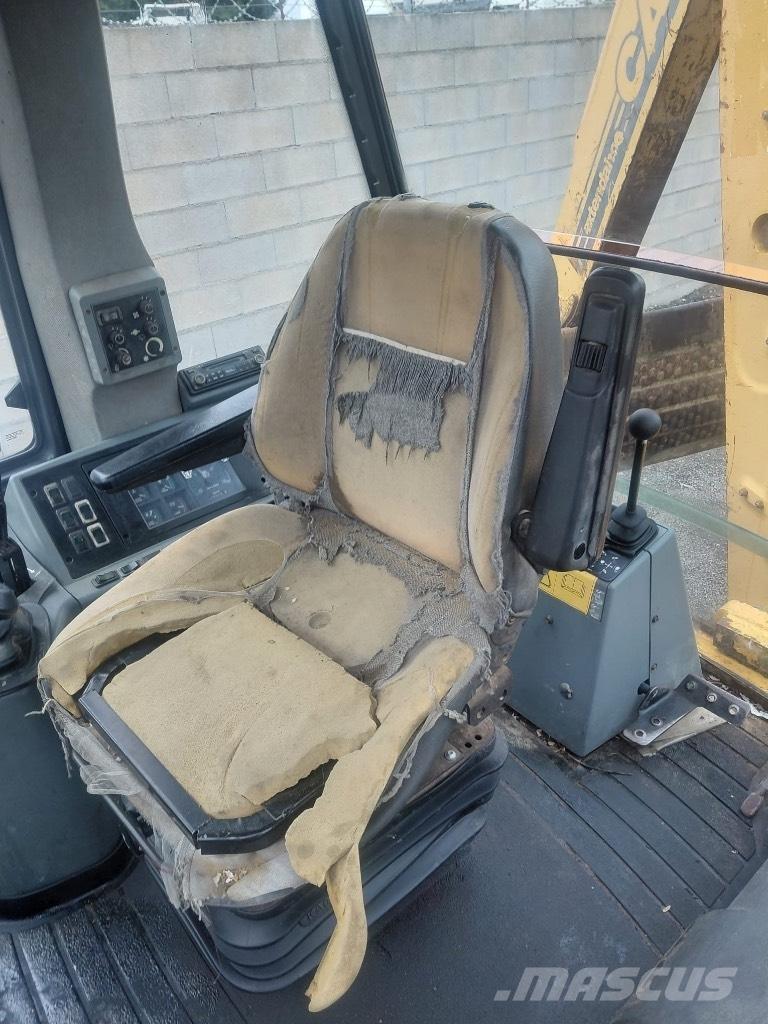 CASE 580 SLE Ekskavatoriniai krautuvai