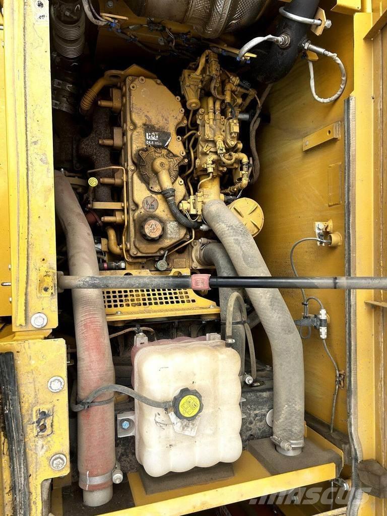 CAT 313FL Vikšriniai ekskavatoriai