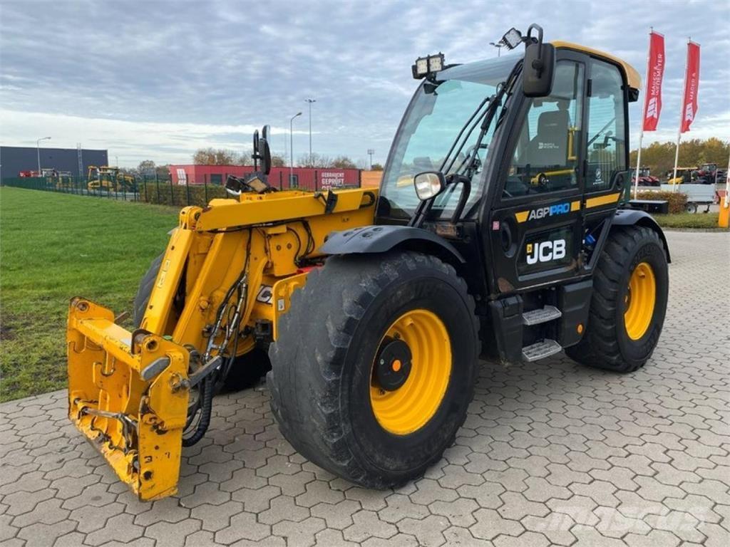 JCB 542-70 AGRIPRO Teleskopiniai krautuvai žemės ūkiui