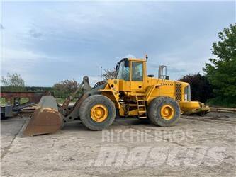 Volvo L 180 E Naudoti ratiniai krautuvai
