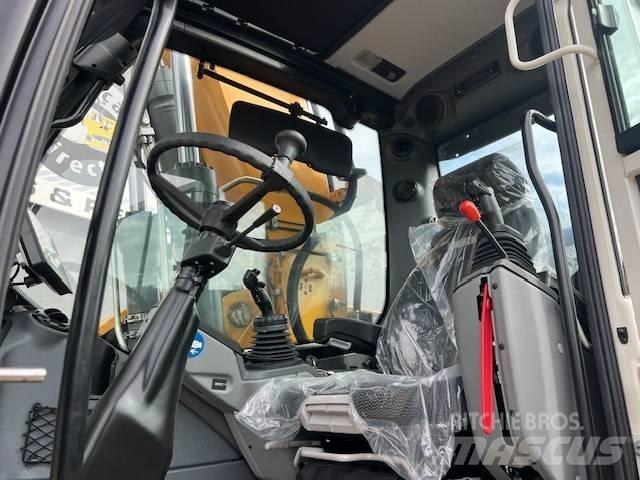 Liebherr 916 Ratiniai ekskavatoriai