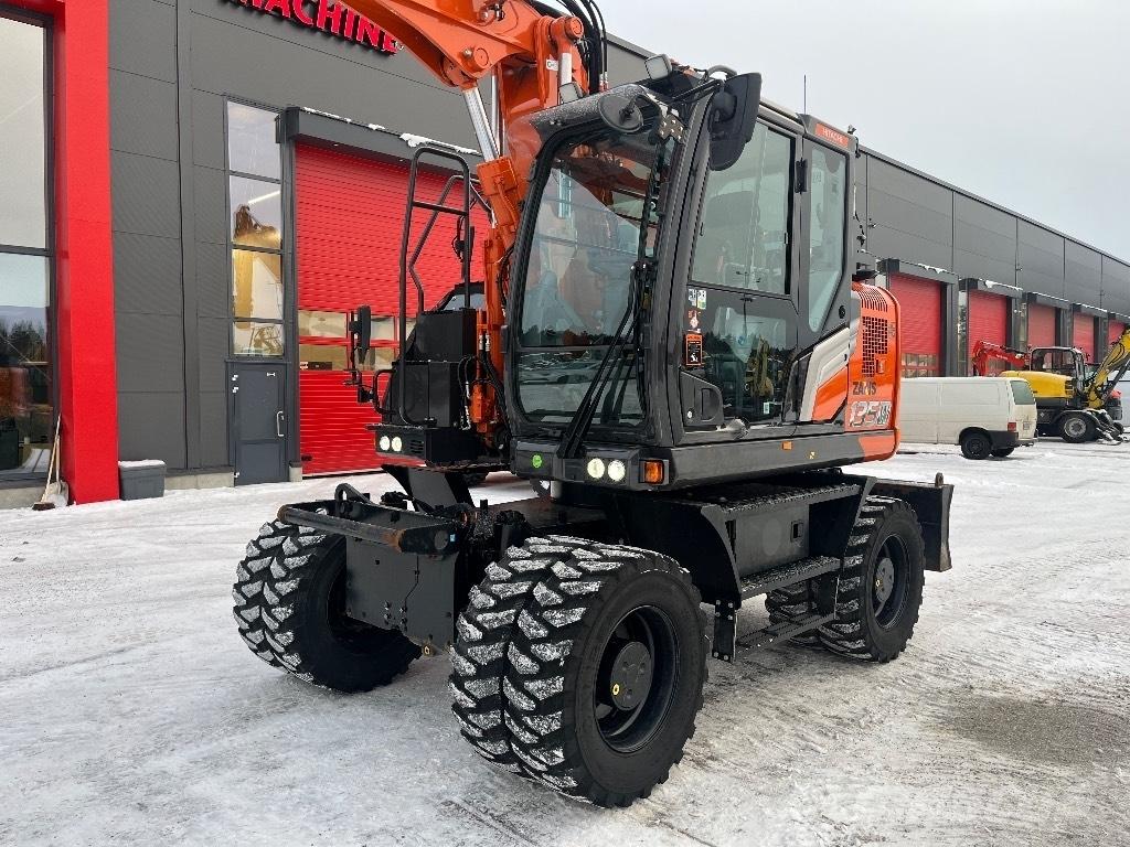 Hitachi ZX 135 W-7 Ratiniai ekskavatoriai