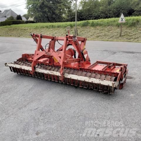 Kuhn HR3001D Varomosios akėčios ir žemės frezos