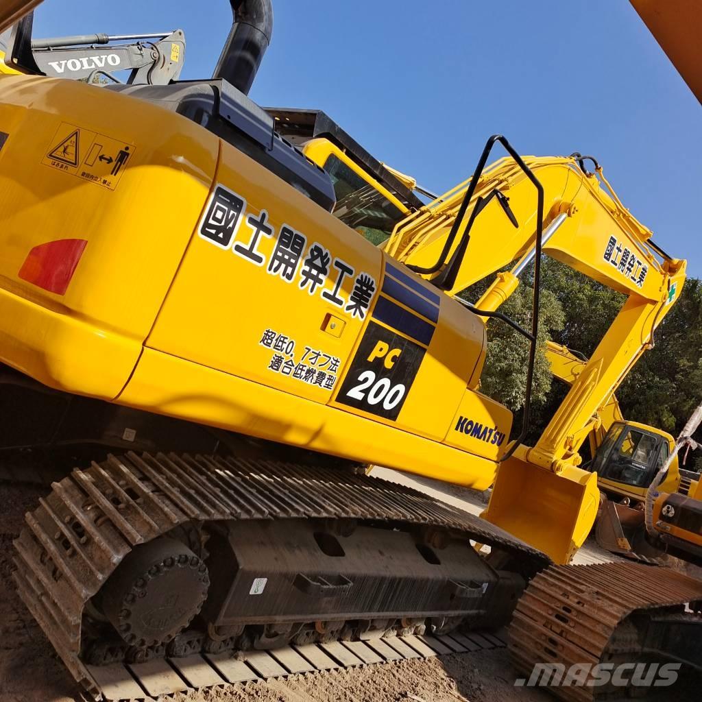 Komatsu PC 200 Vikšriniai ekskavatoriai