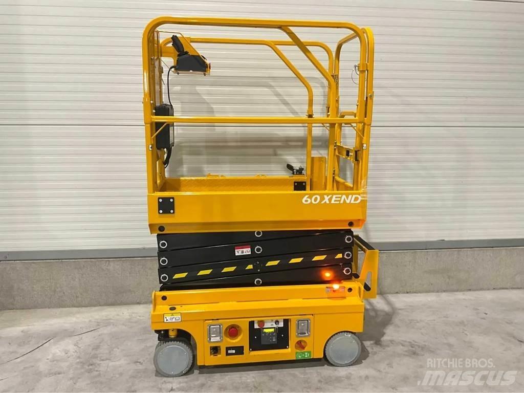 John Deere 60XEND Žirkliniai keltuvai