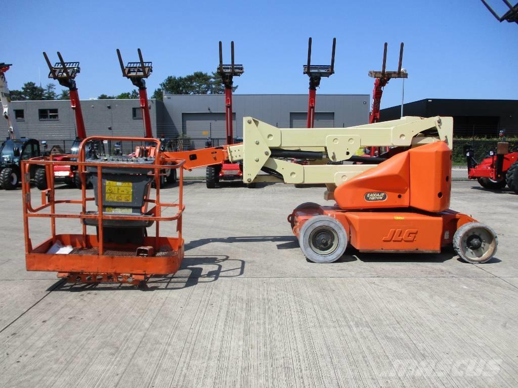 JLG E 400 AJPN (146) Kompaktiškas savaeigis strėlinis keltuvas